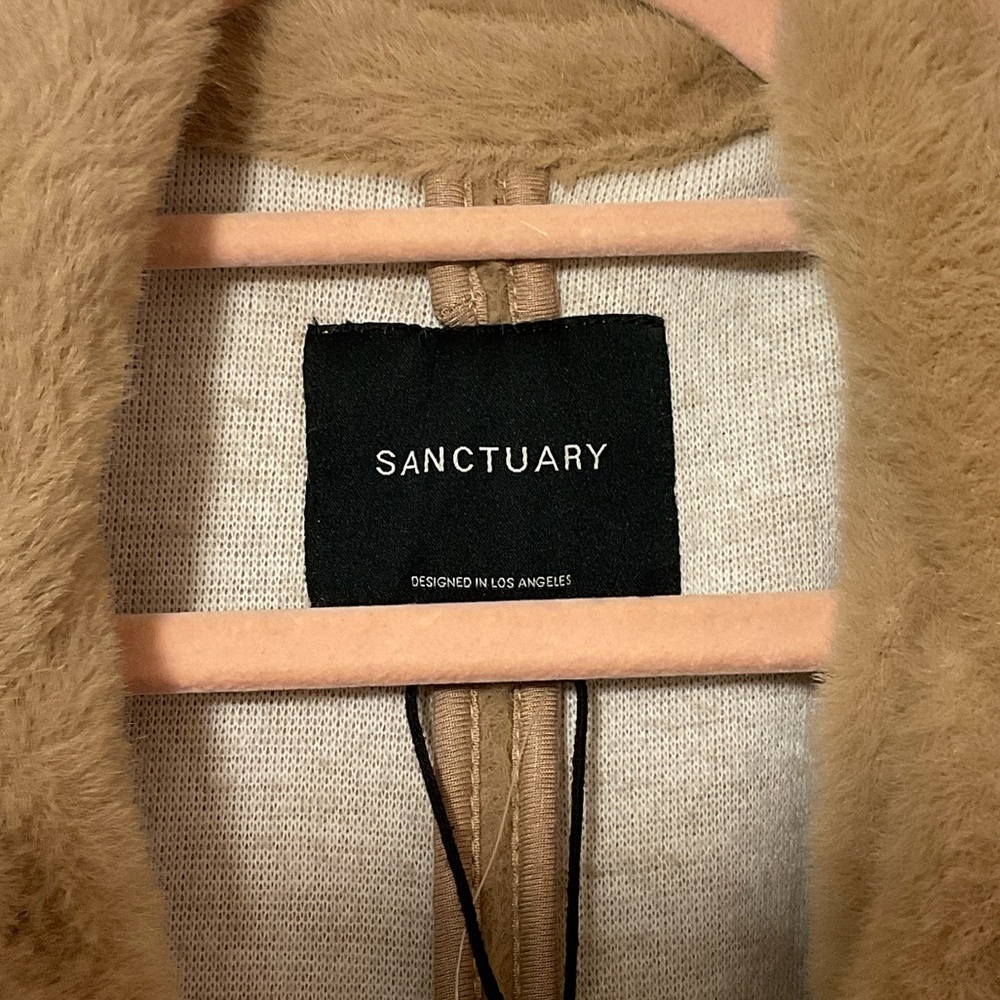 Elegant Tan Faux Fur Coat - Picture 2 of 3